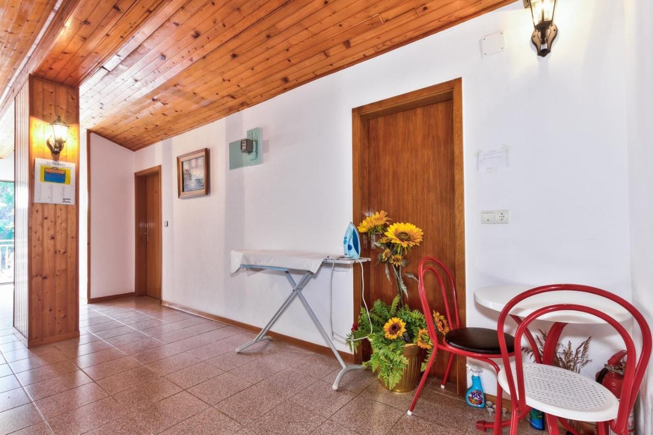 Gino House With Apartments Savudrija Ngoại thất bức ảnh